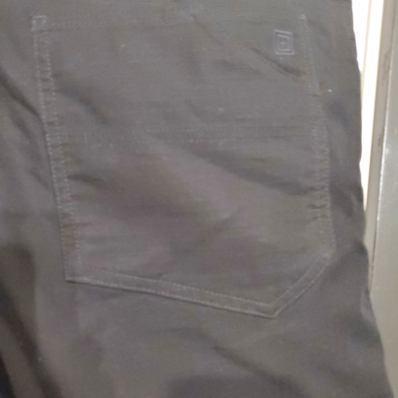 5.11 Tactical 8 Pocket Mens Black Utility Cargo Black Pants Size 40×30 - Picture 6 of 9